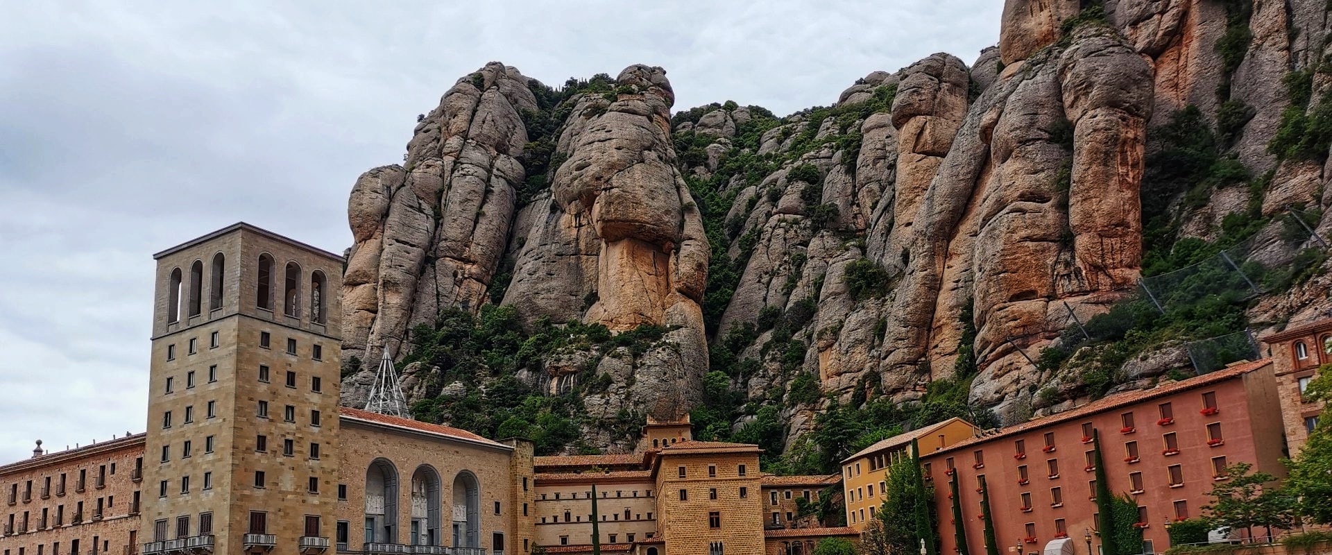 Descubre lo mejor de Cataluña: 34+3 lugares imprescindibles